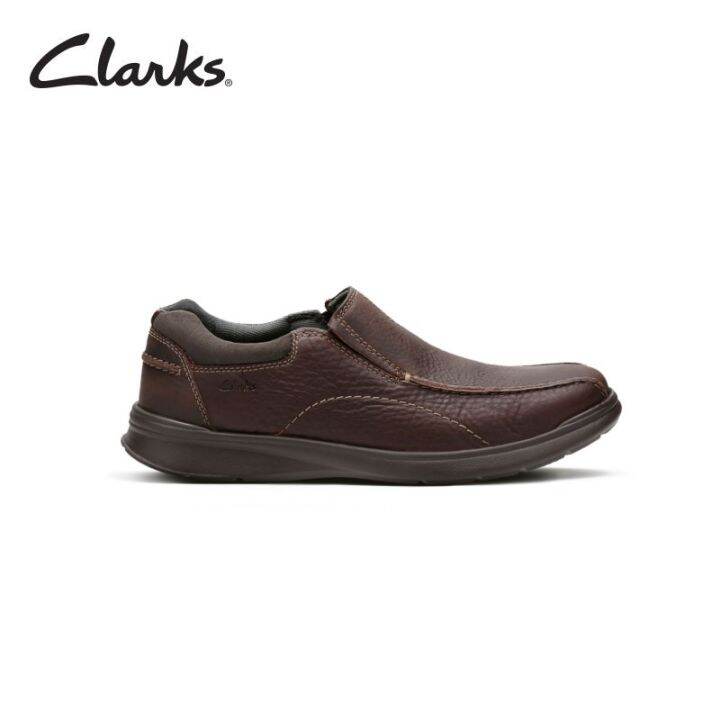 Mens clarks slip hot sale on shoes