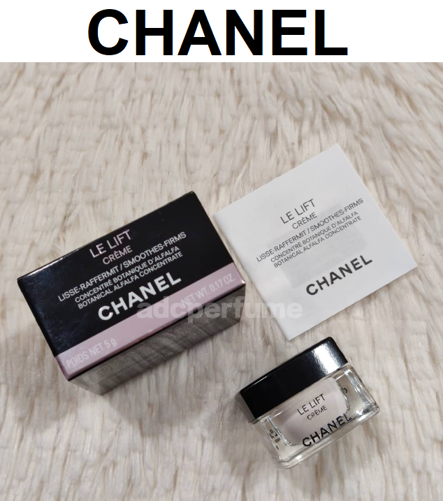 Buy Chanel CHANEL - N°1 De Chanel Red Camellia Revitalizing Eye