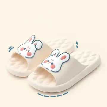 White hot sale rubber slippers