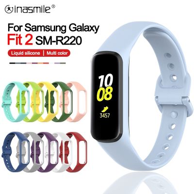 ﹊◇ Wrist Strap For Samsung Galaxy Fit 2 SM-R220 Smart Watchband Bracelet For Galaxy Fit2 Soft Silicone Wristband Correa Accessories