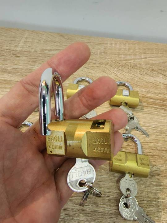กุญแจ-กุญแจลูกปืนทรงhammer-ทรงหัวฆ้อน-ขนาด40mm-50mm-คอสั้น-พร้อมลูกกุญแจ3ลูก-สินค้าไม่มีแพ็คเกจ-ลดล้างสต็อค