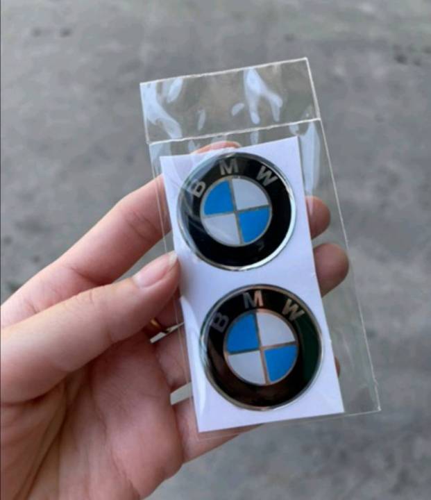 สติ๊กเกอร์-เทเรซิ่นนูน-อย่างดี-วงกลม-โลโก้-bmw-ฟ้าขาว-หรือ-เคฟล่าร์-kevlar-บีเอ็มดับบลิว-logo-ติดรถ-ติดรถเด็ก-แต่งรถ-สวย-กลม