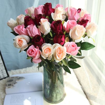 [AYIQ Flower Shop] ประดิษฐ์ Samantha กุหลาบยาวสาขาผ้าไหมกุหลาบตกแต่งบ้านตกแต่งงานแต่งงานถนนชั้นนำดอกไม้พรรคดอกไม้ปลอมผนัง3ชิ้น