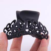 2020 New Arrival Hairdress for Women Scrub Black Plastic Hair Claw Clips Hollow Out Carving Crab for Hair Large Size Hair Clamps