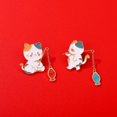 Cartoon cute creative kitten fishing brooch alloy creative niche design sweater backpack accessories pin badge