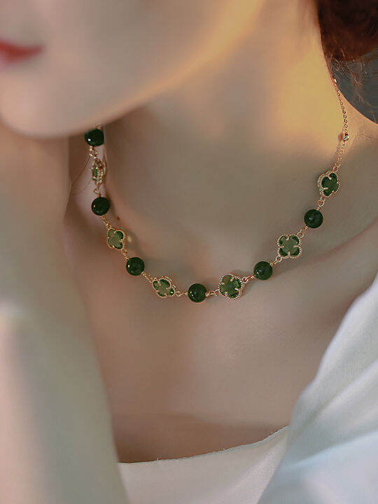 สร้อยคอคริโซเพรสธรรมชาติโซ่ไหปลาร้าของผู้หญิง-xia-มีน้ำหนักเบาและหรูหราและฝูงชนขนาดเล็กแสดงให้เห็นถึงจิตวิญญาณนางฟ้าสีขาวโคลเวอร์สี่ใบของขวัญนำโชค