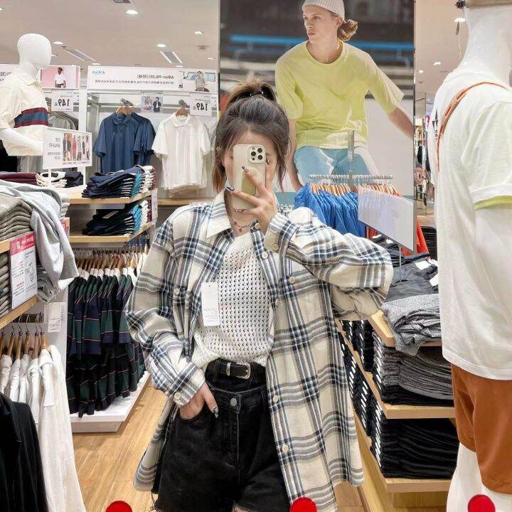 uniqlo-เสื้อเชิ้ตลำลองหญิงชายและหญิง-เสื้อเชิ้ตลายสก๊อตเดียวกันแขนยาวทรงหลวมใส่เสื้อแจ็กเก็ตบางพอดีตัว453053-450263ฤดูใบไม้ร่วง