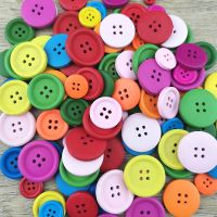 ；‘。、’ (100 Pcs Mix/Pack) 4 Holes Mixed Size Wood Buttons For Home Decoration Craft Round Clothing Sewing Scrapbook Handwork DIY