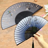 【CW】 Tassel Silk Folding Fan Wooden Shank Classical Dance Fan Chinese Style Flower Pattern Fan Wedding Party Photo Prop вентилятор