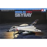 Tamiya เครื่องบินจำลอง1/72ขนาด US Douglas F4D-1ชุดโมเดลเครื่องบินรบ Skyray สำหรับผู้ใหญ่โมเดลของเล่น DIY คอลเลคชั่นงานอดิเรก