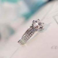 แหวนเพชรโมอิสเพชรรูปราชินีกะรัตเงินชุบ S925แหวนเพชรแถวหกกรงเล็บแหวนเฉพาะตัวแฟชั่นสำหรับผู้หญิง