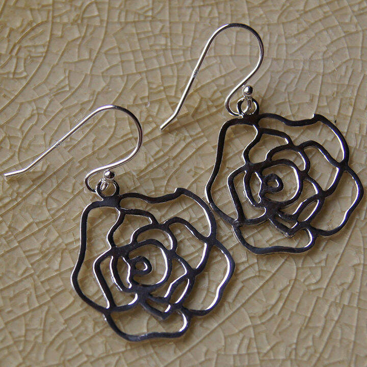 thai-design-earrings-flower-925-sterling-silver-ลวดลายไทย-น่ารักทำจากมึอลวดลายไทยตำหูเงินสเตอรลิงซิลเวอรสวยของฝากที่มีคุณค่า