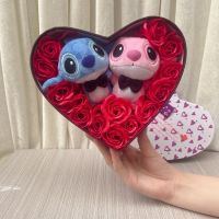 【LZ】✒✽♠  Disney dos desenhos animados lilo stitch boneca de pelúcia brinquedos rosa buquê caixa de presente ponto buquê de flores decoração para casa namorados presentes de natal