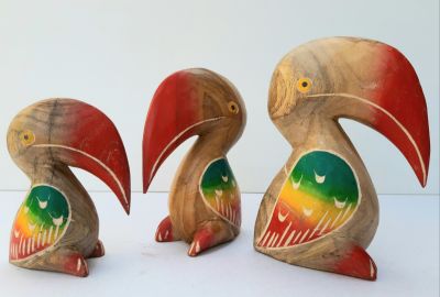 นกเงือกแกะสลัก (3 ชิ้น) ทำด้วยไม้สัก งานHANHMADE จากภูมิปัญญาชาวบ้าน สำหรับประดับตกแต่ง