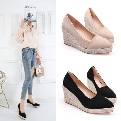 Documentary shoes female new during the spring and autumn 2023 shallow slope pointed mouth thick shoes work shoes thick with straw