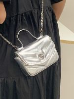 Small handbag womens bag new 2023 fashion niche shoulder bag all-match chain bag silver crossbody small square bag 【QYUE】