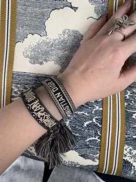 Christian dior hot sale thread bracelet