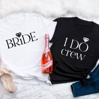 เสื้อยืดผ้าฝ้ายเจ้าสาว I Do Crew เพชรเสื้อยืดผู้หญิงน่ารักกราฟิก Bachelorette Party Tee ตลกแต่งงาน Bridesmaids ของขวัญ Tshirt