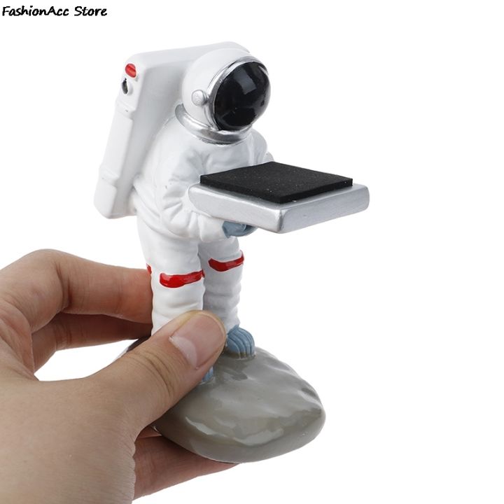 new-resin-watch-stand-individuality-astronaut-watch-storage-boxes-display-case