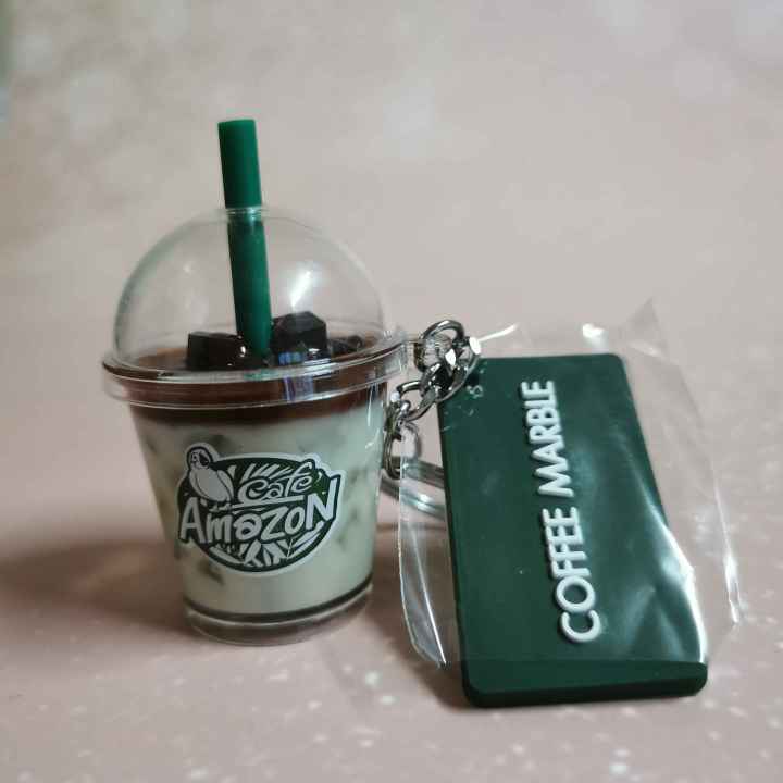 พวงกุญแจ-เครื่องดื่มอเมซอน-caf-amazon-signature-cup-keychain-ใหม่ล่าสุด-ของแท้จาก-คาเฟ่-อเมซอน-น่ารัก-น่าสะสม