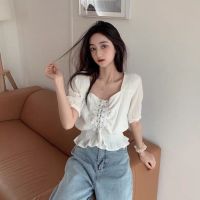 The new 2020 womens loose-fitting top is slimming, short-sleeved puff blouse