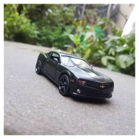 ได้รับอนุญาต Diecast โลหะ1:36 Scale Collection รถสำหรับ Thechevrolet Camaro โลหะผสมดึงกลับของเล่นรถ-Matte Black