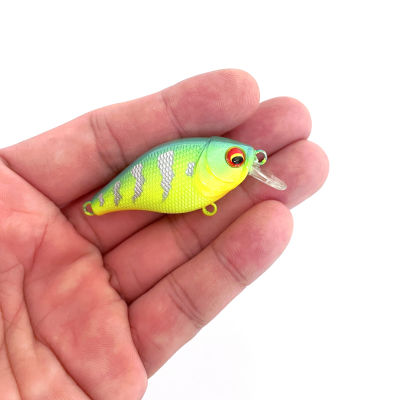 Crankbait 4.5 cm. 5.5 g. ของแท้จาก JACKALL สี custom ตัวใหม่ไม่มีกล่องไม่มีเบ็ด