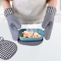 Insulated Oven Gloves Baking Tools Silicone Non-slip Kitchen Two Finger Oven Gloves Silicone Plus Cotton Insulation Pad Gloves Potholders  Mitts   Coz