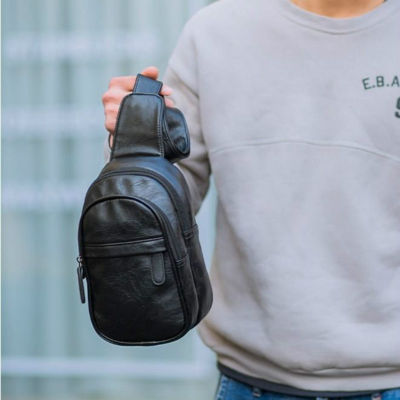 Fashion Simple Mens Small Chest Bag Messenger Bag Mens Korean Fashion Casual Soft Leather Shoulder Bag Outdoor Sports Backpack
