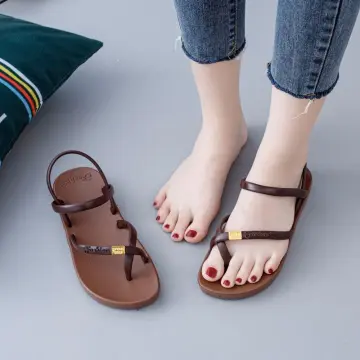 Casual flat sale sandals for ladies