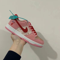 ร้อน, ร้อน★SB DUNK New Heineken Bear Panda Black Cashew Flower Brown Red Hook Plush Blue Low-top Shoes for Men and Women