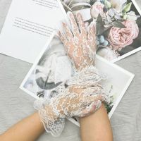 ♤♘ TG-35 Exquisite Wedding Bridal Gloves Lace Flowers Finger Wrist Short Gloves Women Prom Pageant Perform Accessories