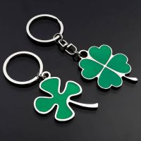 【CW】 1Pc Four-leaf Keychain Charms Accessories Couple Metal Foliage Car