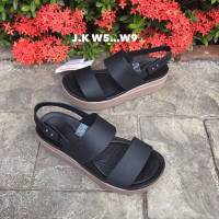 รองเท้าแตะผู้หญิง Crocs Brooklyn LowWedge #รองเท้ารัดส้น #รองเท้าแตะลำลอง รองเท้าครอส์ รองเท้าเผื่อสุขภาพ รองเท้าแตะแฟชั่น