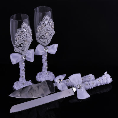กระจกโปร่งแสงแต่งงานที่แก้วไวน์กล่องของขวัญชุดอุปกรณ์สร้างสรรค์พลั่วมีดเค้กแก้วไวน์เท้าสูง