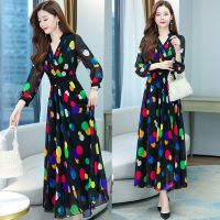 The new 2022 closed show thin waist temperament French retro gentle snow spinning wave point dress female spring summer long skirts 2022