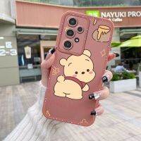 Chenyyka เคสสำหรับ Samsung Galaxy A13 A13 5G เคสโทรศัพท์แฟชั่นแบบบางดีไซน์น่ารักรูปแบบวินนี่เดอะพูห์เดอะพูห์กันกระแทกขอบสี่เหลี่ยมเคสนิ่มเคสซิลิโคนคลุมทั้งหมดเคสป้องกันกล้อง