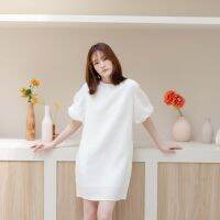 SUUBE Official IVY DRESS - Off white เดรสสั้นแขนพอง ผ้าลินินแท้ ทรงตรง ชุดมีซับในและกระเป๋าข้าง เดรสแขนตุ๊กตา