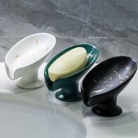Ceramic Leaf Shape Soap Box Drain Soap Dish Bathroom Accessories Shower Soap Holder Sponge Storage Plate Bathroom Gadgets Soap Dishes