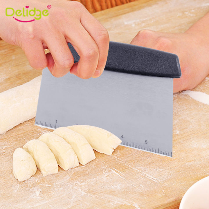 1pc-plastic-handle-stainless-steel-pizza-dough-scraper-cutter-with-scale-baking-pastry-spatulas-kitchen-tool