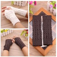 New Design Women Wool Gloves Mitten Warm Fingerless Gloves Hand Warmer Winter Women Arm Crochet Knitting Faux Gloves Gants Femme