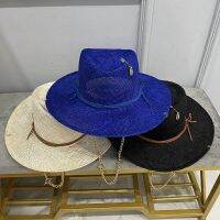 2022 Nuovo Arrivo Cappello Da Sole Da Donna Cappello Di Paglia Bule Nero Con Catena E Spilla E Persul Lato Del Mare