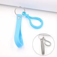 【VV】 Silicone Keychain Buckle Soft Rubber Hand Band Pendant Keyring Car Ornament Accessory