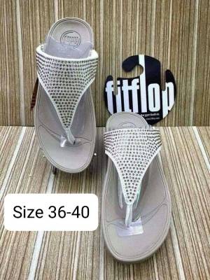 รองเท้าแตะฟิตฟล็อบ Fitflop รองเท้าแตะผู้หญิงรองเท้าแตะแบบหูคีบมีไซส์37-40 สินค้ามีพร้อมส่ง