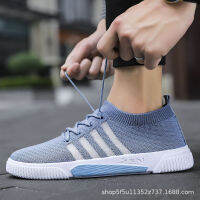 Autumn New Fashion Mens Shoes Soft Stretch Fly Mesh Sneakers Running Sock Shoes Wholesale Simple Mens Shoes