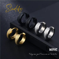 Studify | Wink ต่างหูเจาะ วัสดุไทเทเนียม เหมาะกับคนแพ้ง่าย