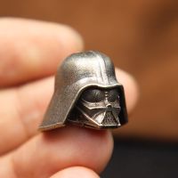 ลูกปัด ลูกปัท ลูกปัดทองเหลือง (bead, knife bead) หัว Darth Vader สำหรับร้อยสายแลนยาร์ด พวงกุญแจ เครื่องประดับ DIY อื่นๆ