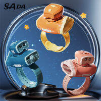 SADA พัดลมฉายภาพนาฬิกาข้อมือการ์ตูนของเด็ก USB แบบชาร์จได้แบบพกพาขนาดเล็กนักเรียนแบบไม่มีบัตรของขวัญ Kipas Angin Kecil