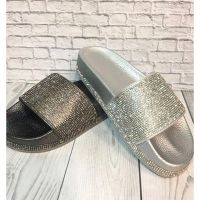 Ladies fashion crystal flat bottom summer rhinestone platform beach slippers