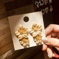 Fashion Women Cream Lacquered Layering Petals Daisy Big Flower Drop Earrings For Women Fashion Jewelry Accessories